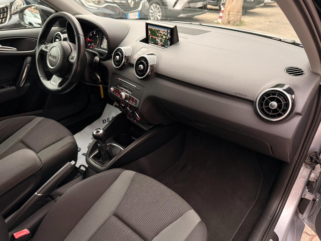 Audi A1 Sportback 1.6 TDi 116CV Design - 2015