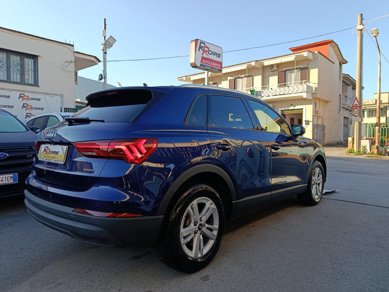 Audi Q3 SPB 40 TDI quattro S tronic Business Sport