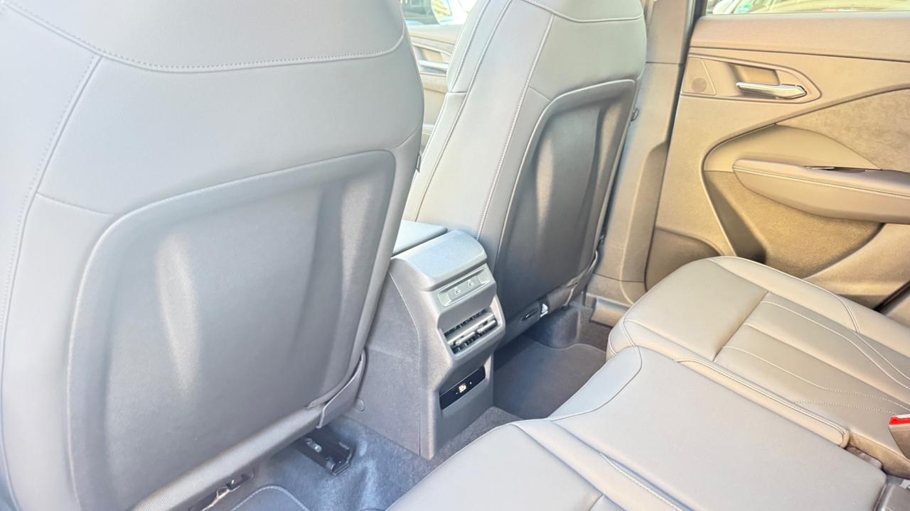 Audi Q3 SPB 35 TDI S tronic line edition MATRIX TETTO APRIBILE PACCHETTO AMBIENTE KAMERA 360 PELLE PDC