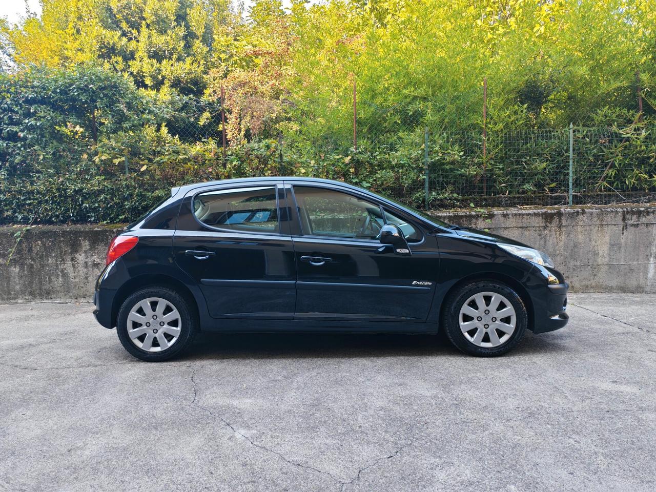 Peugeot 207 1.4 BENZINA 95cv / 43.000km / Unipro