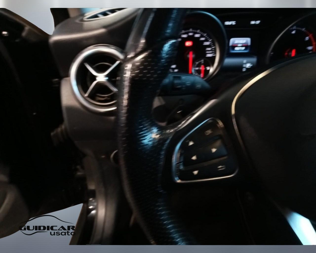 Mercedes-Benz GLA-X156 2017 - GLA 200 d Sport auto