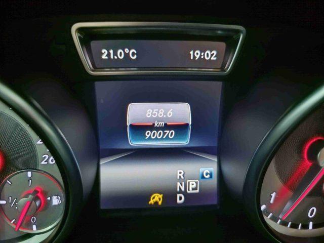 MERCEDES-BENZ GLA 220 d Automatic Sport
