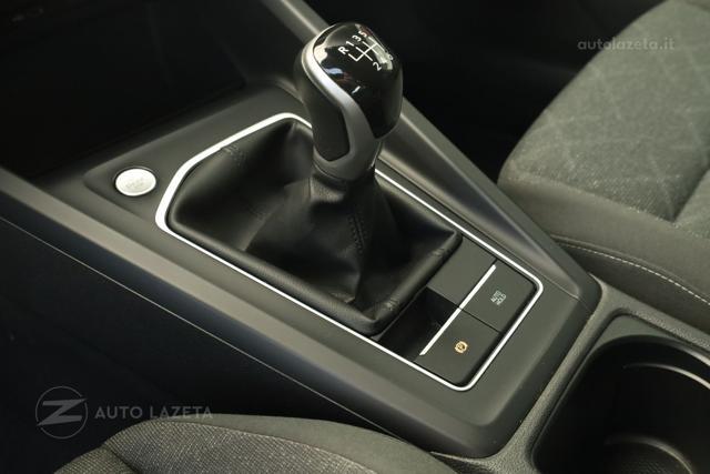 VOLKSWAGEN Golf 1.5 TSI Life