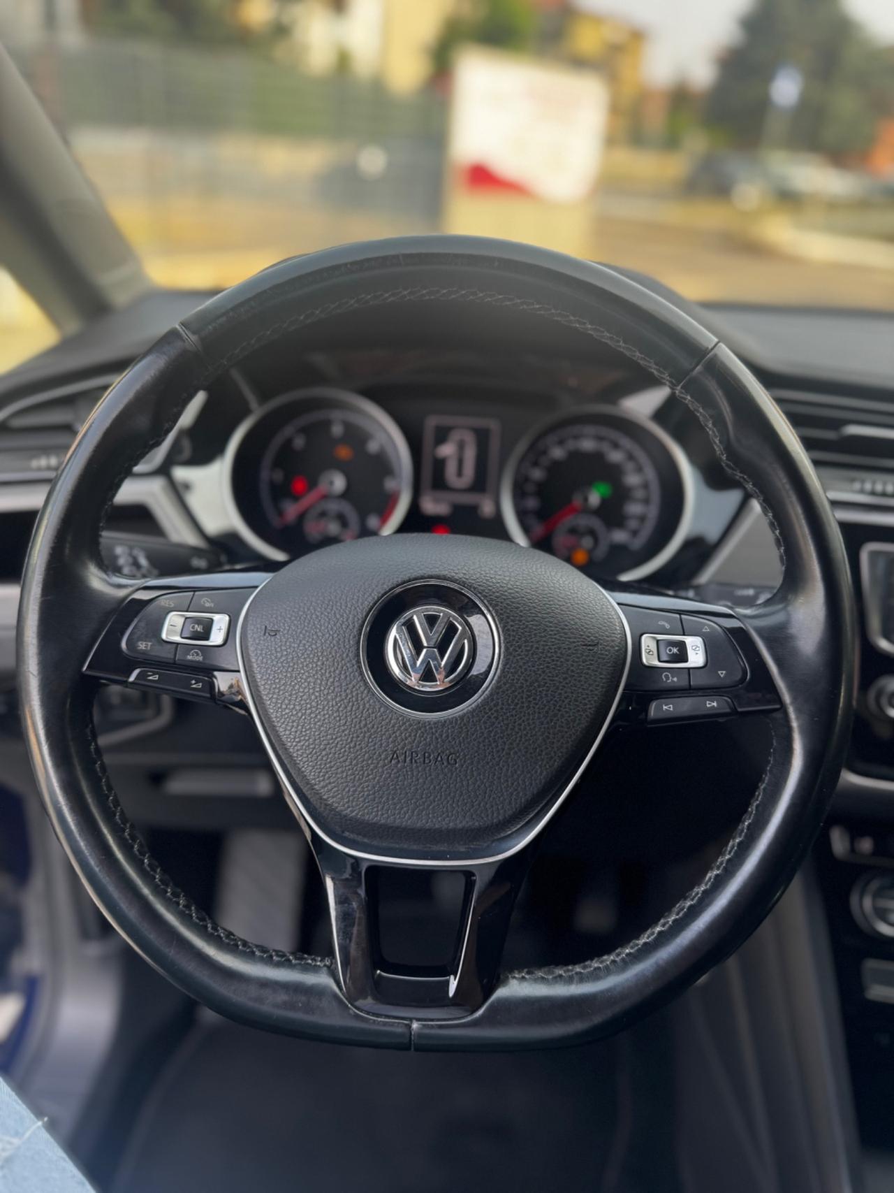 Volkswagen Touran 1.6 TDI 115 CV SCR DSG Comfortline BlueMotion Tech.