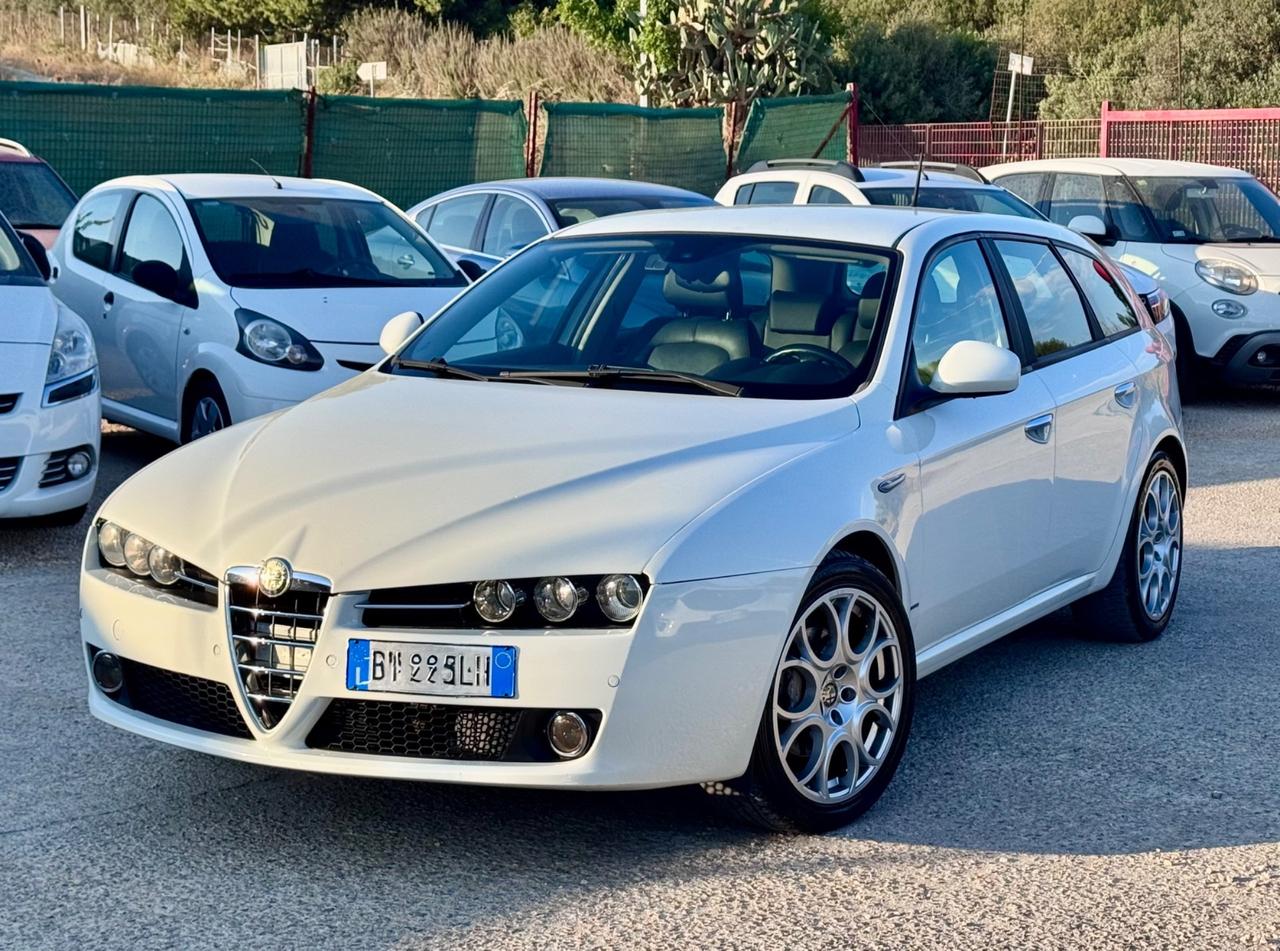 Alfa Romeo 159 2.0 JTDm Sportwagon Progression con GANCIO DI TRAINO
