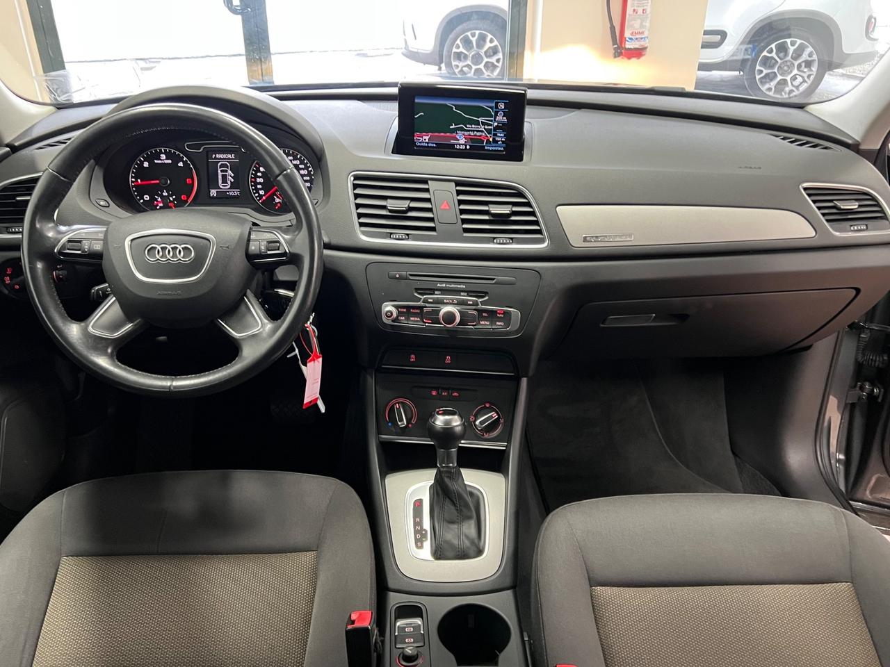 Audi Q3 2.0 TDI quattro S tronic Business Plus