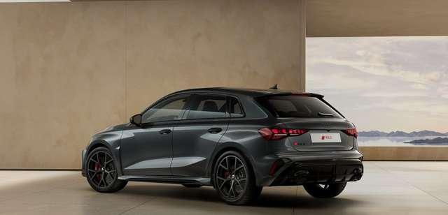 Audi RS3 RS3 Sportback 2.5 tfsi qu s-tr SEDILI A GUSCIO