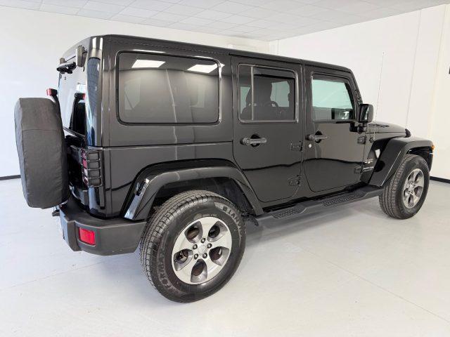 JEEP Wrangler Unlimited 2.8 CRD DPF Sahara Auto E6