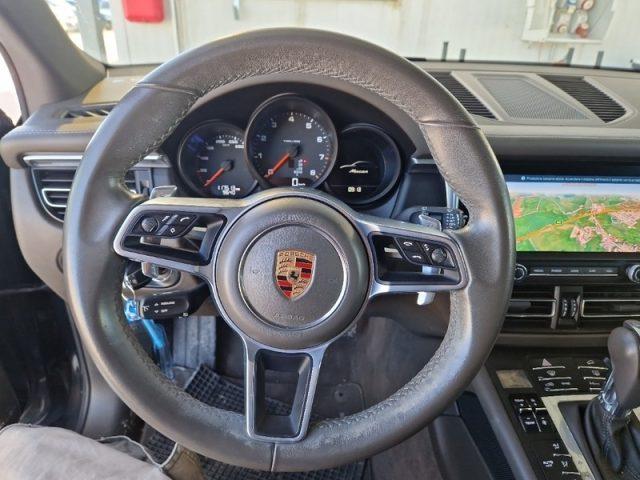 PORSCHE Macan 2.0
