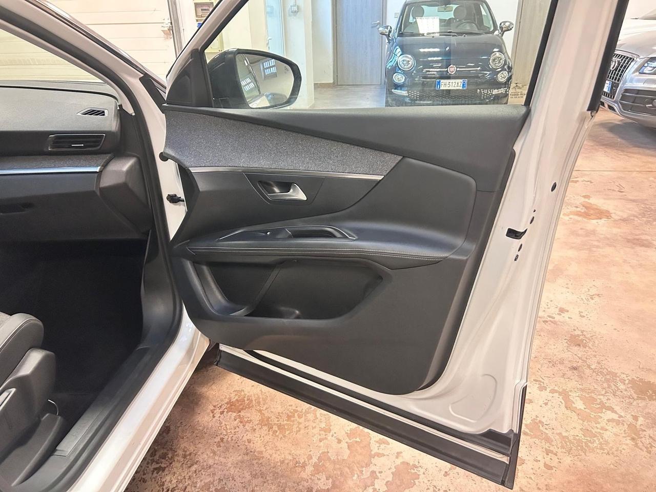 Peugeot 3008 PureTech Turbo 130 S&S Allure