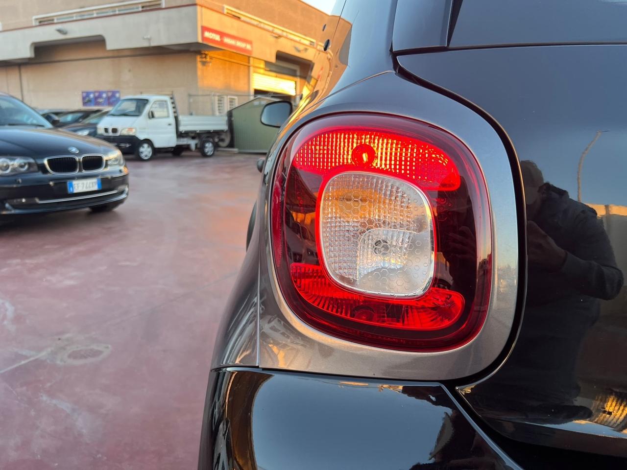 Smart ForFour 70 1.0 Youngster