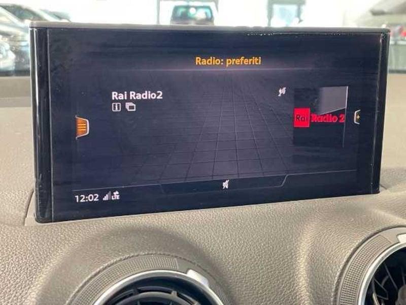 Audi Q2 I 2021 30 2.0 tdi Business