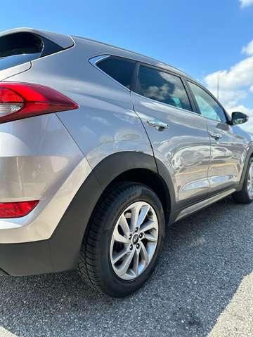 Hyundai TUCSON IX 35