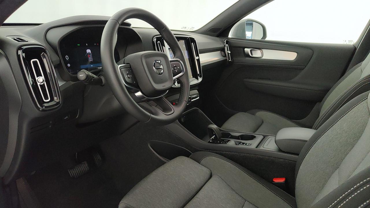 VOLVO XC40 2.0 b3 Core auto