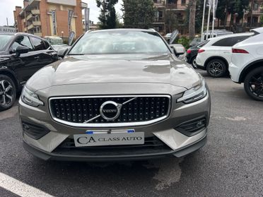 Volvo V60 Cross Country B4 (d) AWD automatico Plus