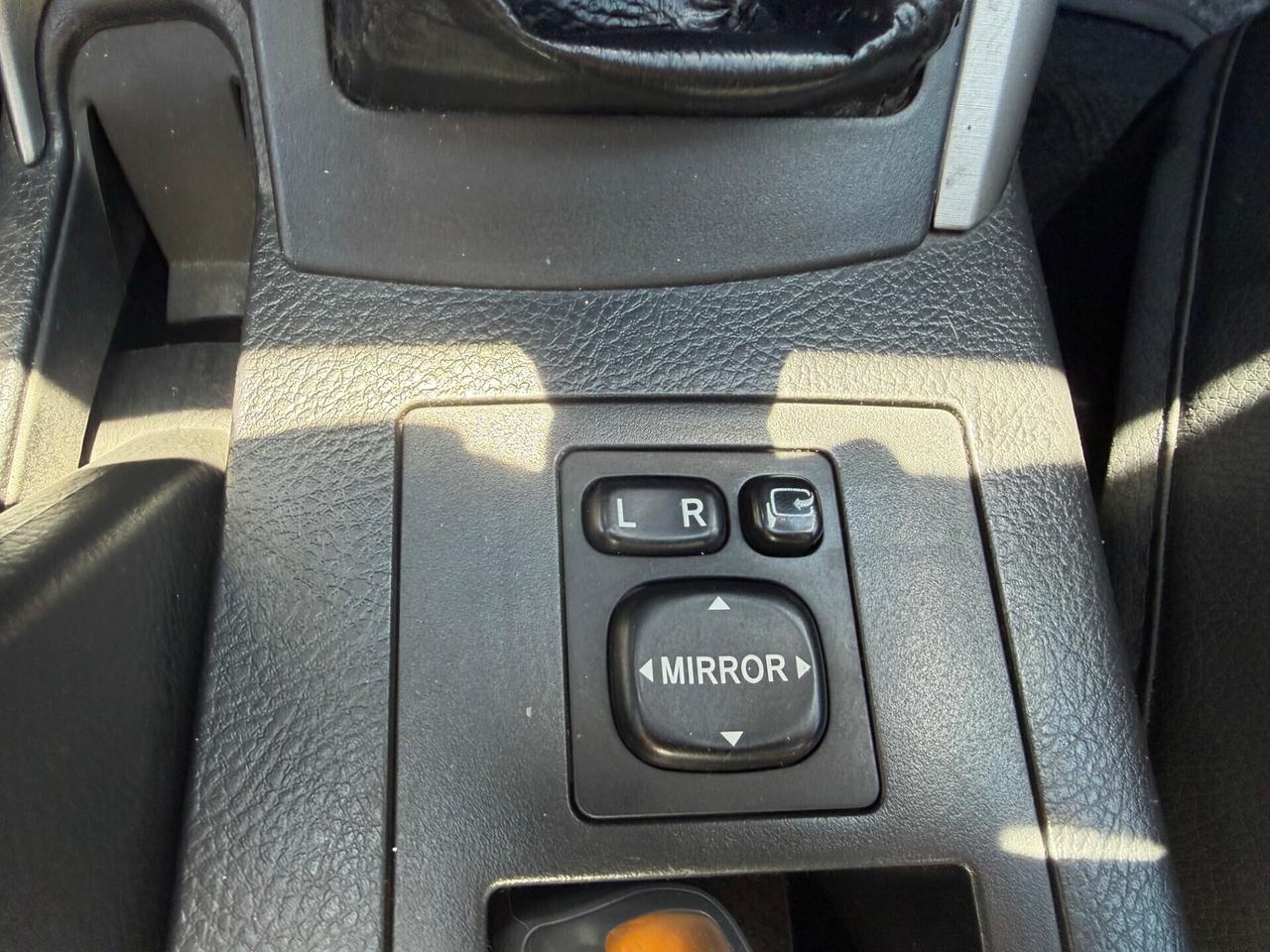 Toyota RAV 4 2.2 D-4D 136 CV tenuto maniacalmente