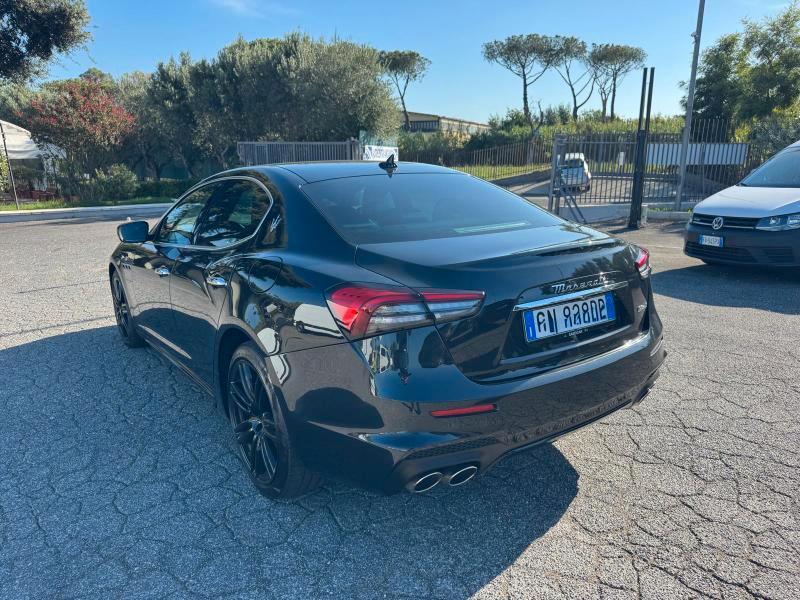 Maserati Ghibli 330 CV MHEV Maserati Ghibli 330 CV MHEV