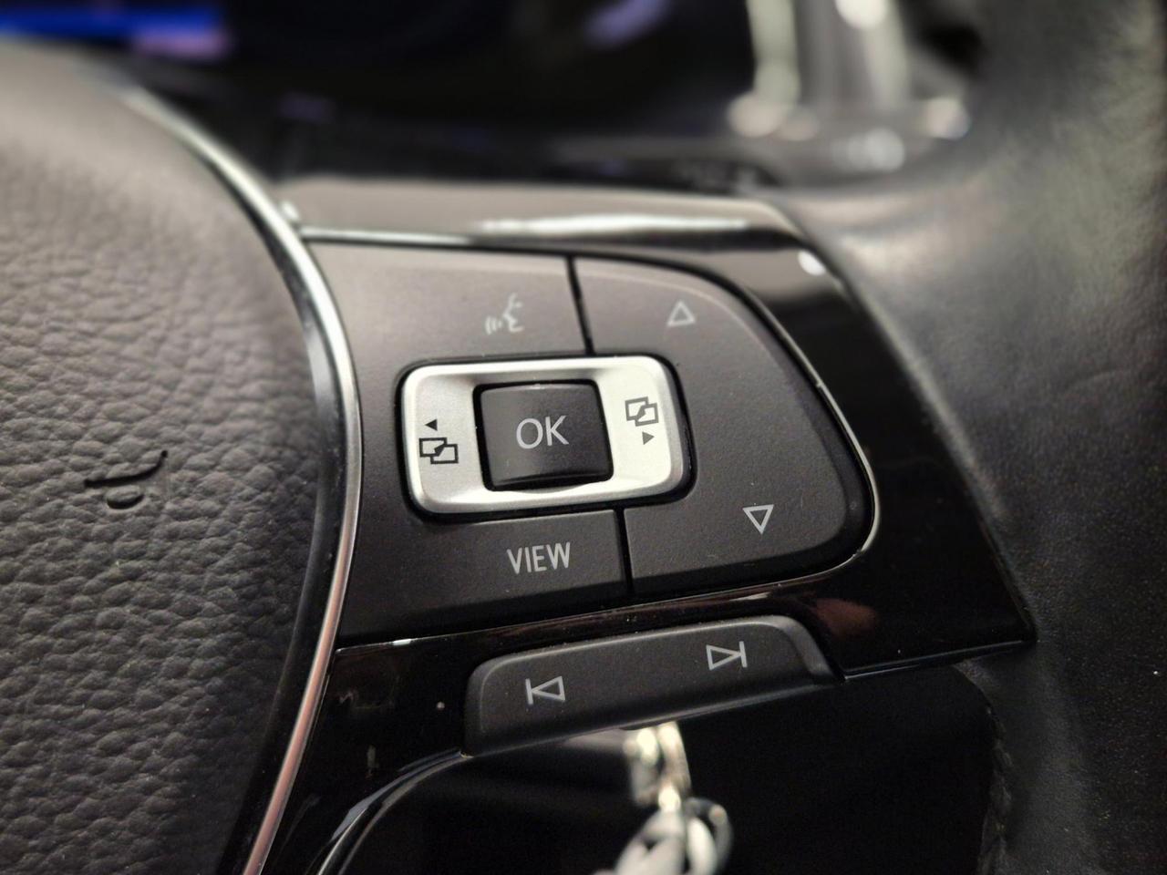 Volkswagen T-Roc 1.5 TSI Style dsg - Carplay - ACC/Lim - Sens. Park