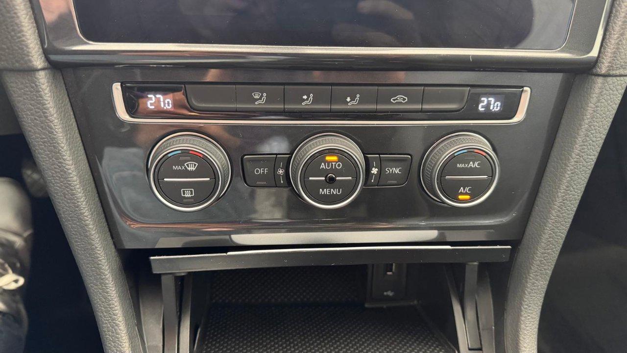 Volkswagen Golf 1.6 Tdi Highline 115 Cv.