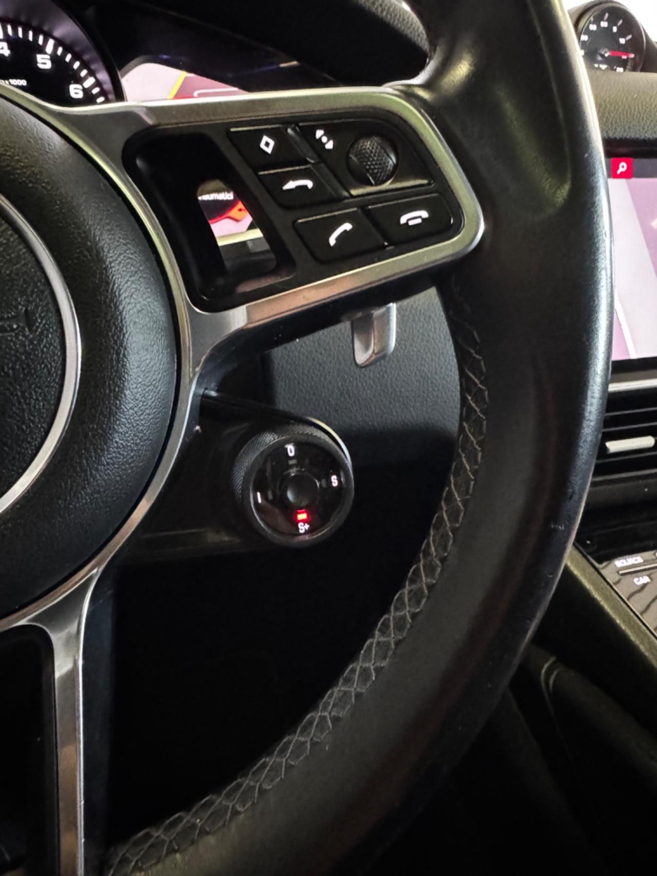 PORSCHE CAYENNE COUPE BENZ 340CV TETTO OK PERMUTE FINANZIABILE SCARICHI SPORTIVI