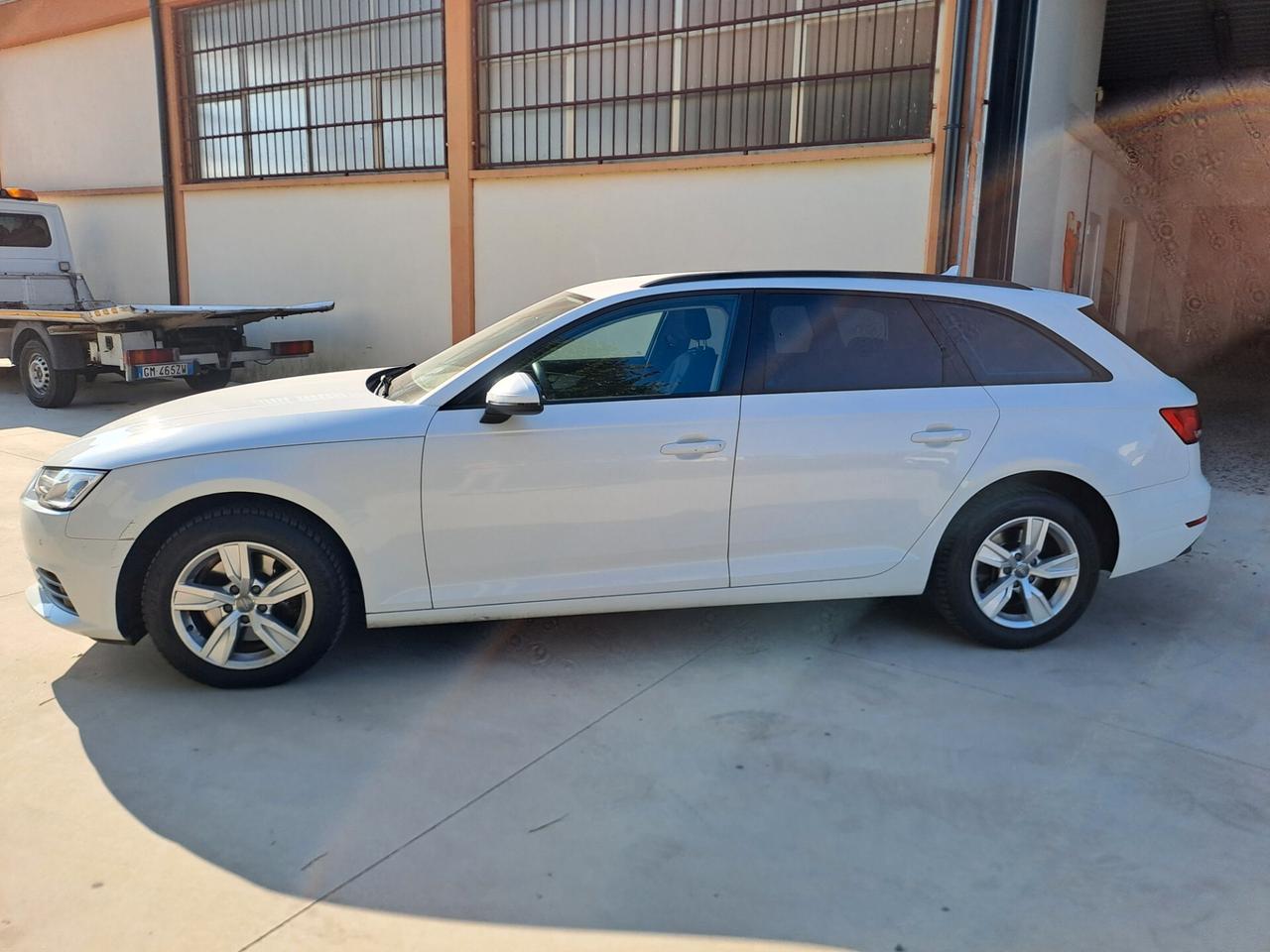 Audi A4 Avant 2.0 TDI 122 CV Sport