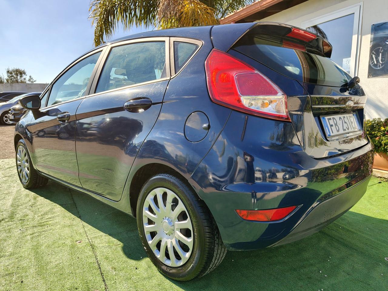 Ford Fiesta 1.5 TDCi 75CV 5 porte Black & White Edition - 2015