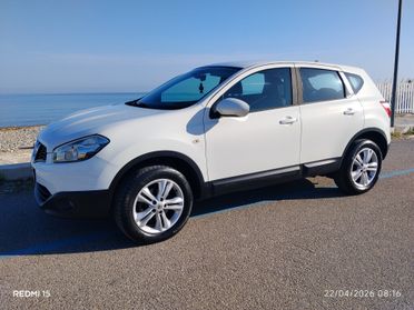 Nissan Qashqai 1.5 diesel full optional