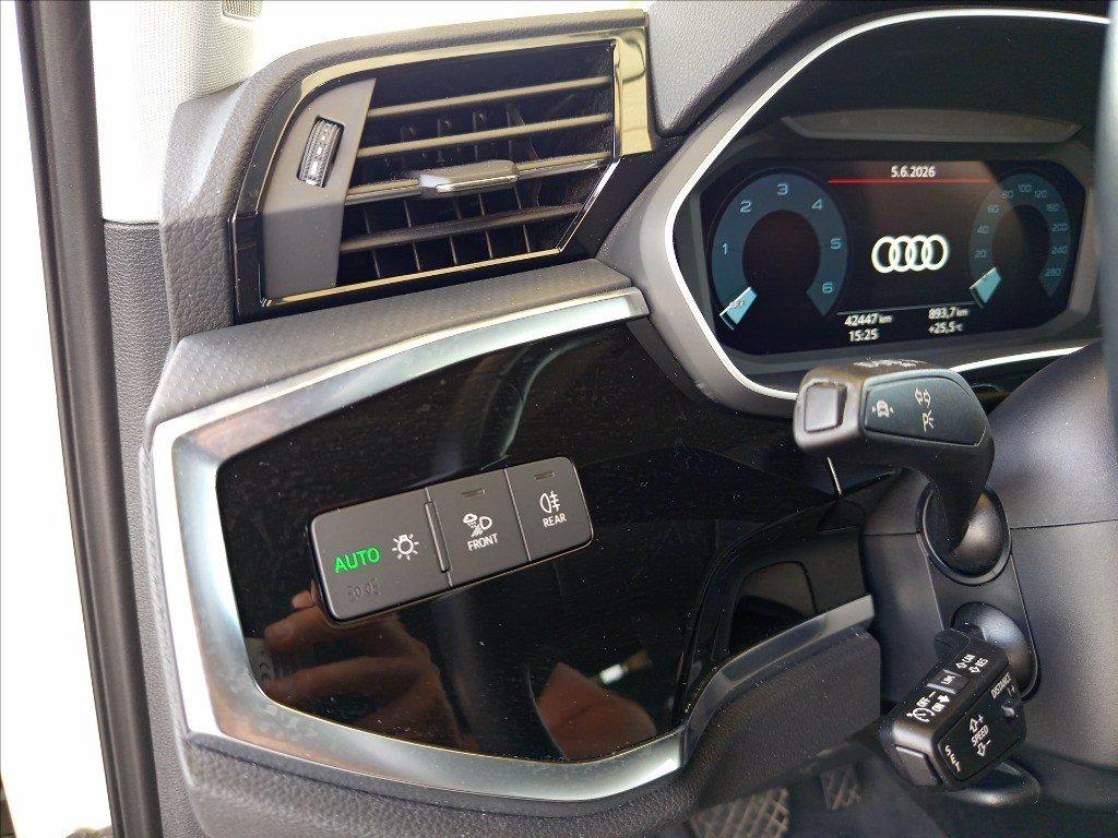 AUDI Q3 35 2.0 tdi Business quattro s-tronic del 2023