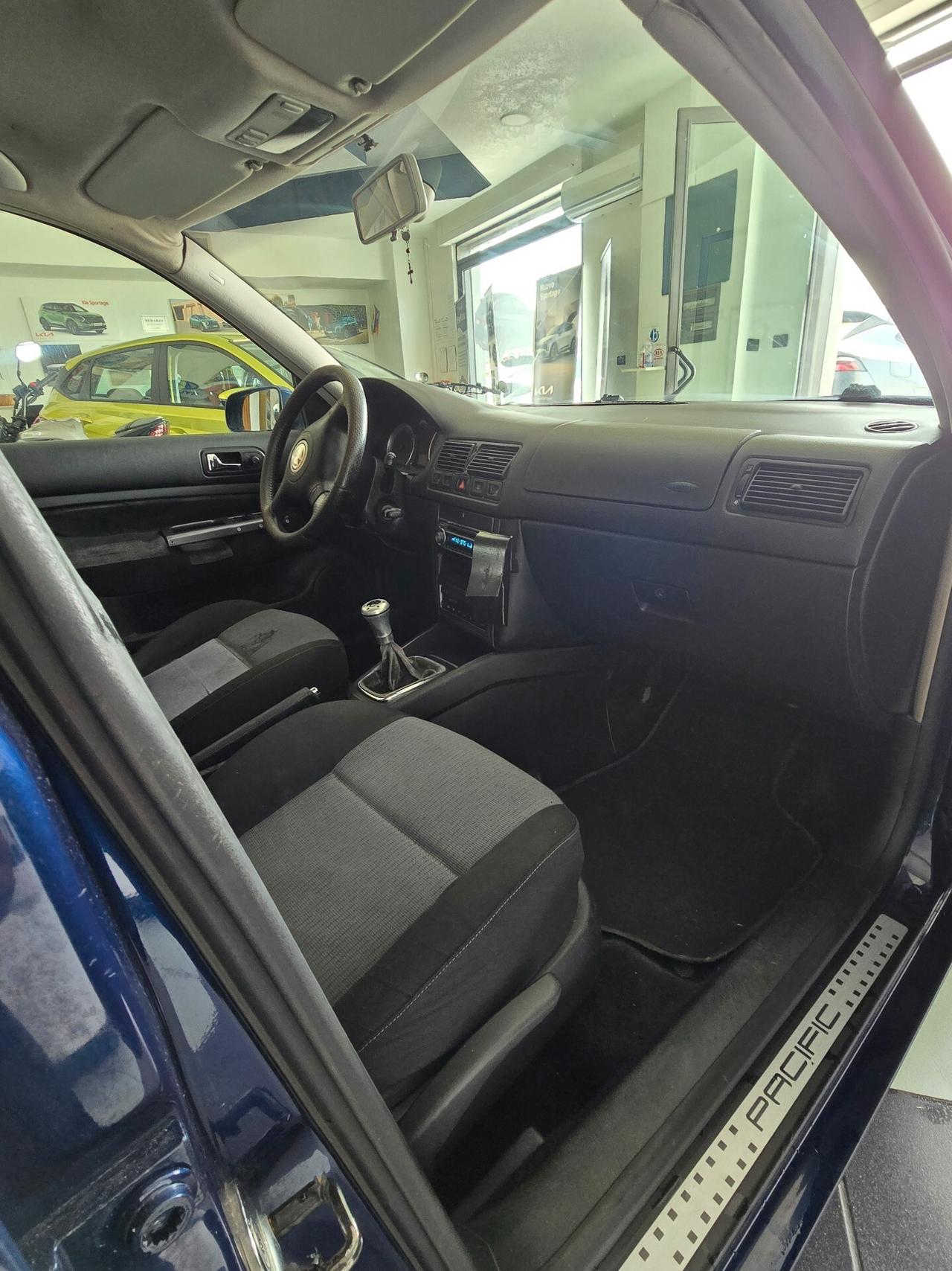 Volkswagen Golf 1.9 TDI 5p. Trendline