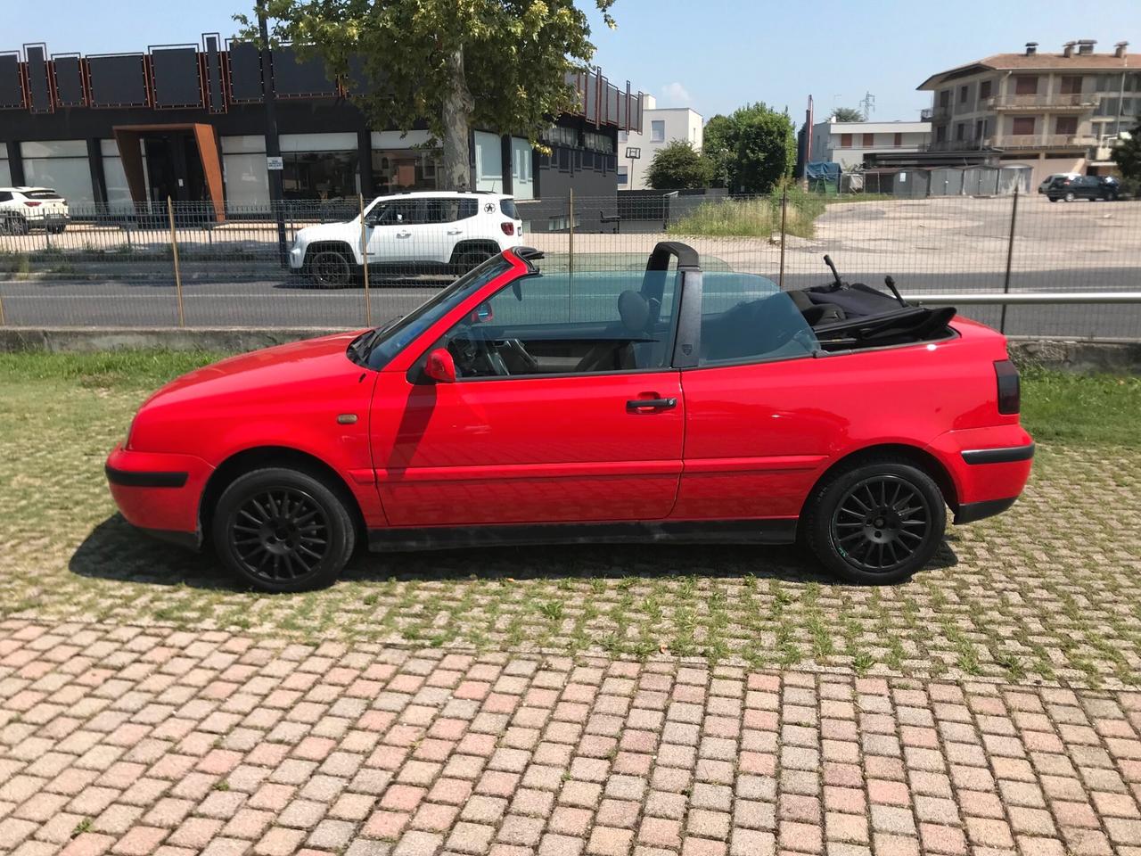 Volkswagen Golf Cabriolet Golf Cabriolet 1.8/75 CV METANO PER NEOPATENTATI DA AMATORE