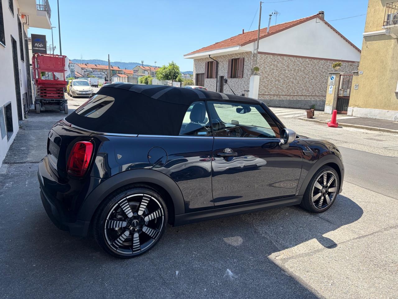 Mini 1.5 Cooper Essential Cabrio KM 68000