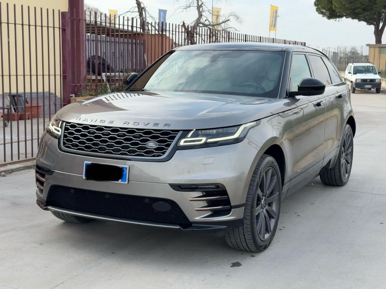 Range Rover Velar 2.0D 240 CV R-Dynamic