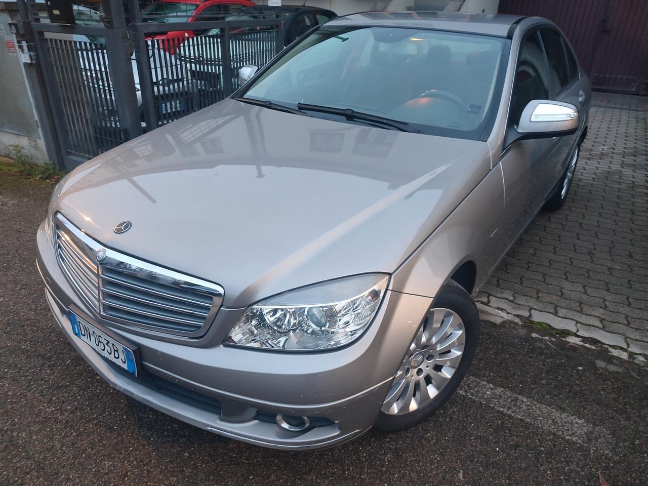 MERCEDES C200 BERLINA A METANO POCHI KM GANCIO TRAINO