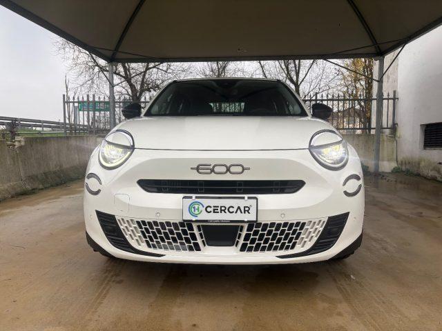 FIAT 600 Hybrid 100 CV DCT MHEV AUTOMATICA DA PROVARE