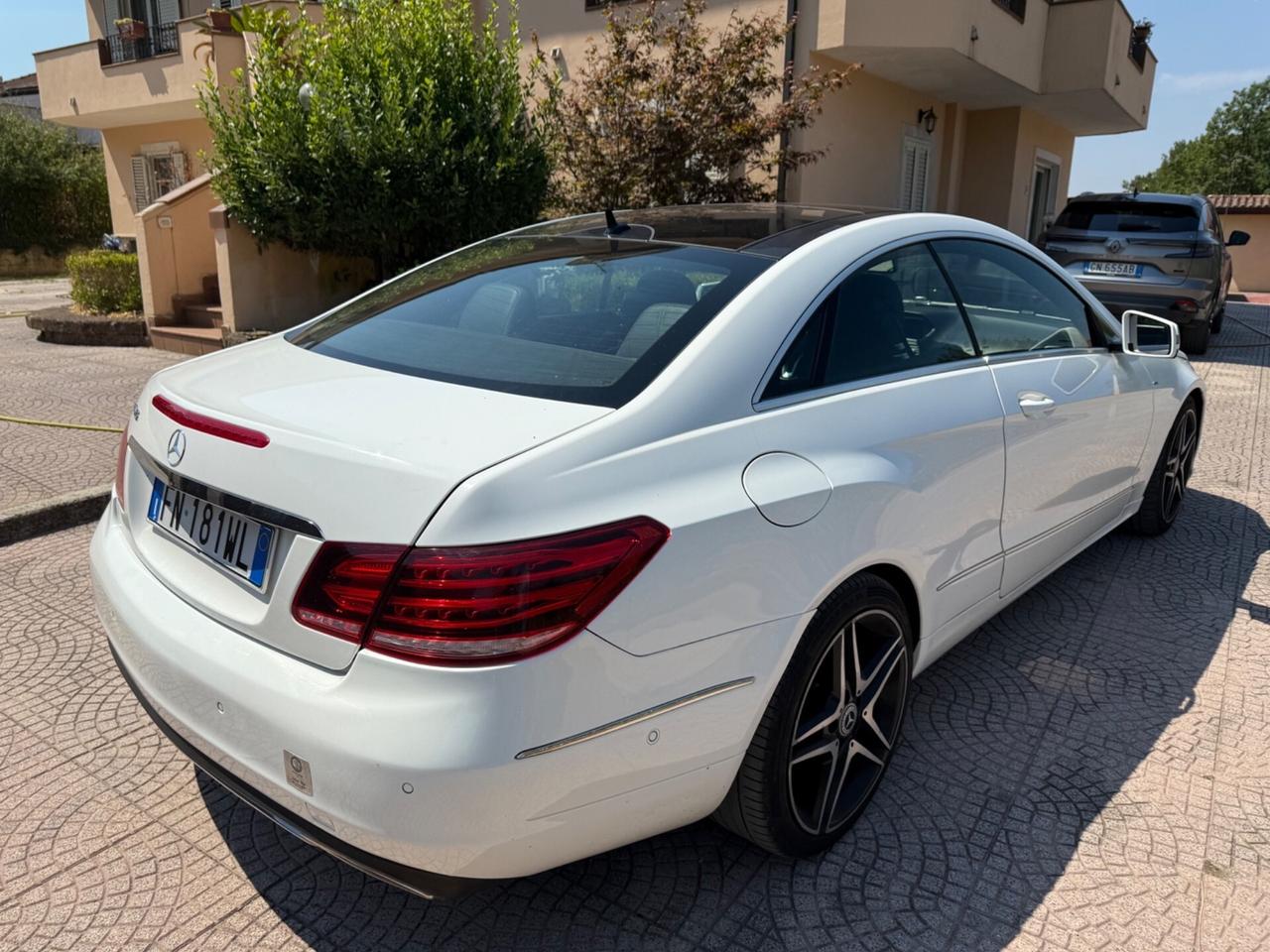 Mercedes-benz E COUPE AMG Premium 2.2cc cdi