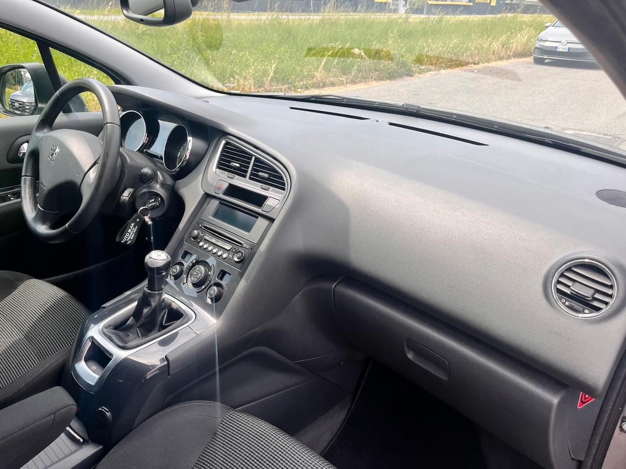 Peugeot 5008 1.6 VTi 120CV **SOLO EXPORT**