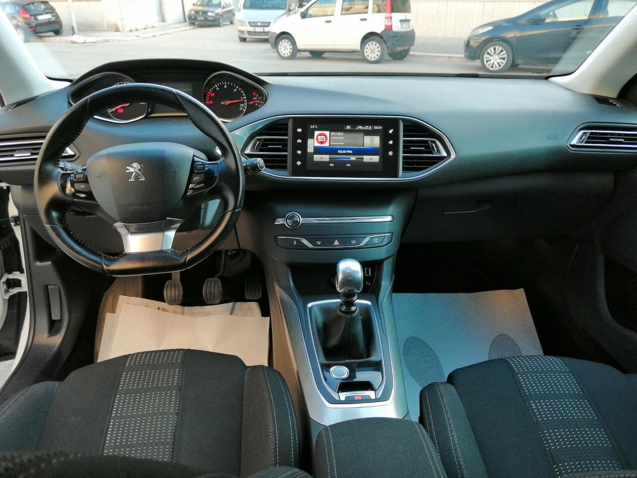 Peugeot 308 BlueHDi 120 S&S Allure