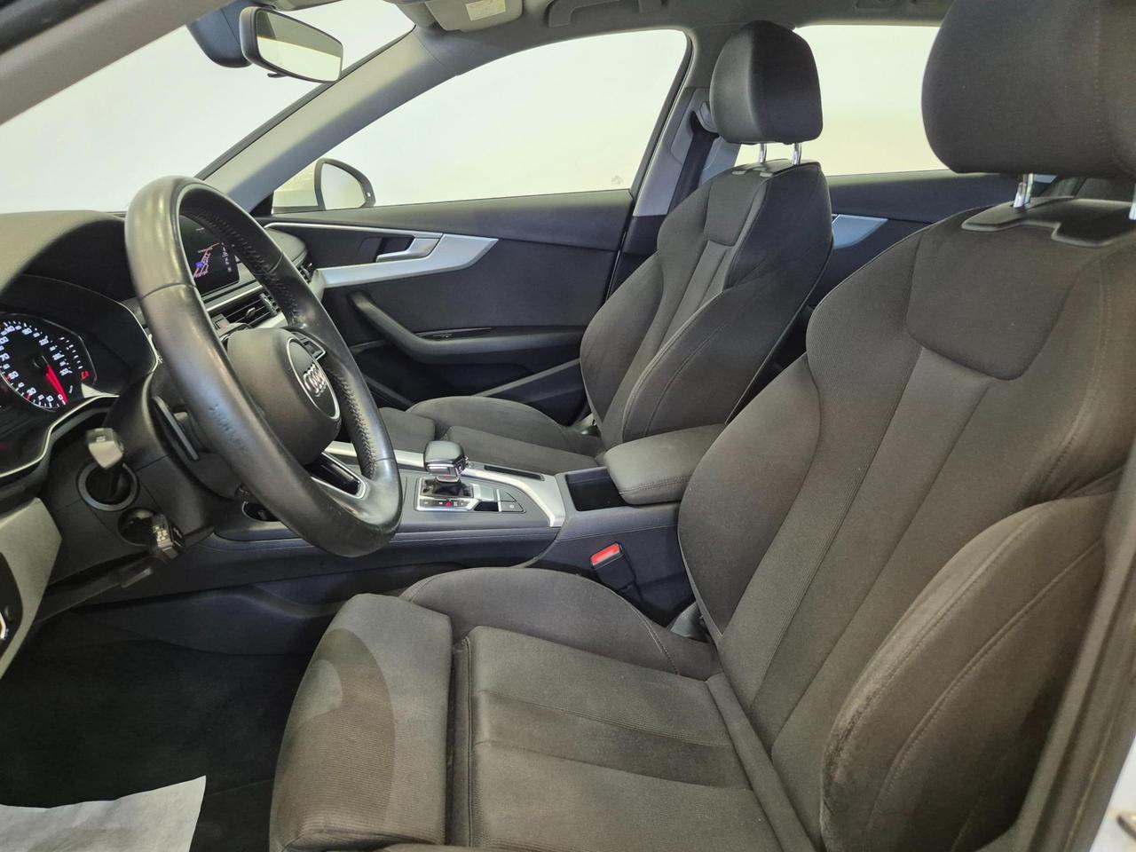 Audi A4 Avant 30 2.0 tdi Business 122cv s-tronic - NEOPATENTATI - Cruise/Lim - Sens. Park.