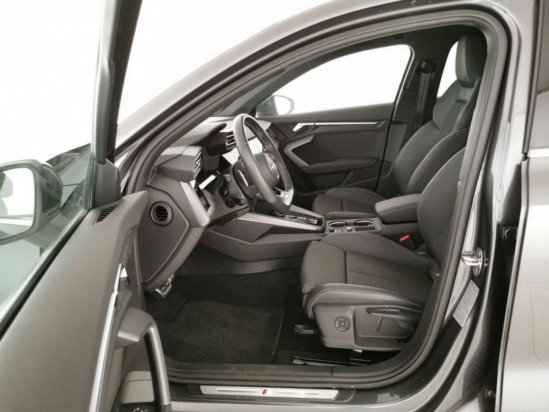 Audi A3 Sedan 35 2.0 tdi S line edition s-tronic