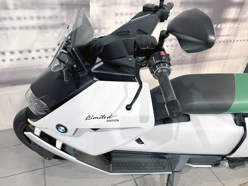 Bmw CE 04