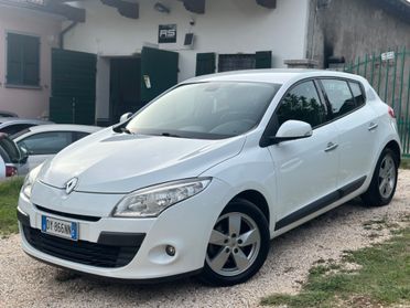 Renault MÈGANE 1.5 dCi 110CV DYNAMIQUE EU5 KMCERT UNICOPR