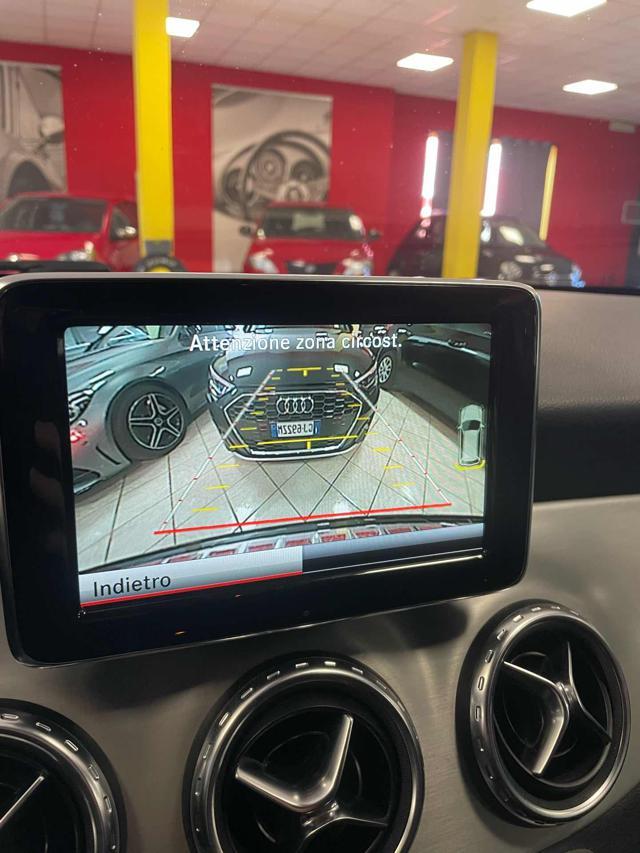 MERCEDES-BENZ GLA 200 CDI Premium*AUTOMATICA/NAVI/LED*