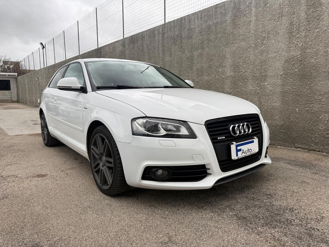Audi A3 2.0 TDI 170 CV Quattro S-Line,Bluetooth,Climatronic Biz.,ecc.