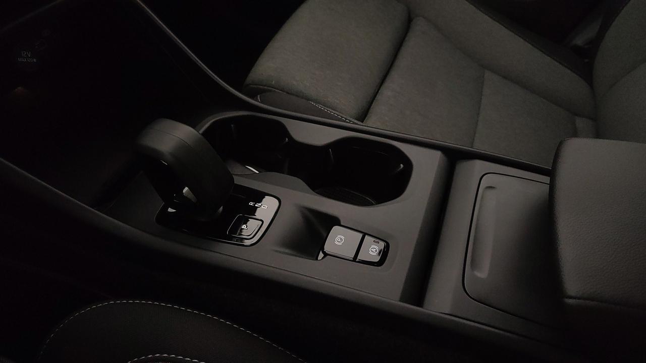 VOLVO XC40 2.0 b3 Core auto