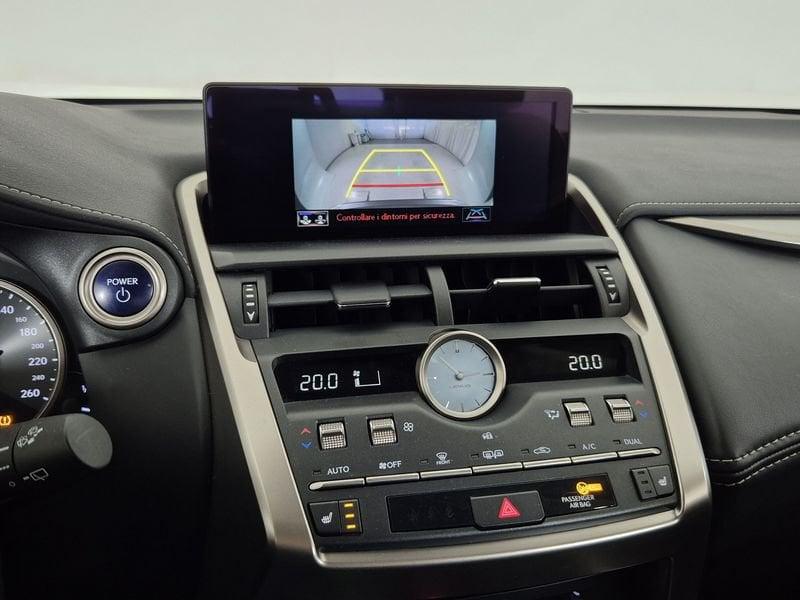 Lexus NX I 2018 300h 2.5 Luxury 4wd cvt