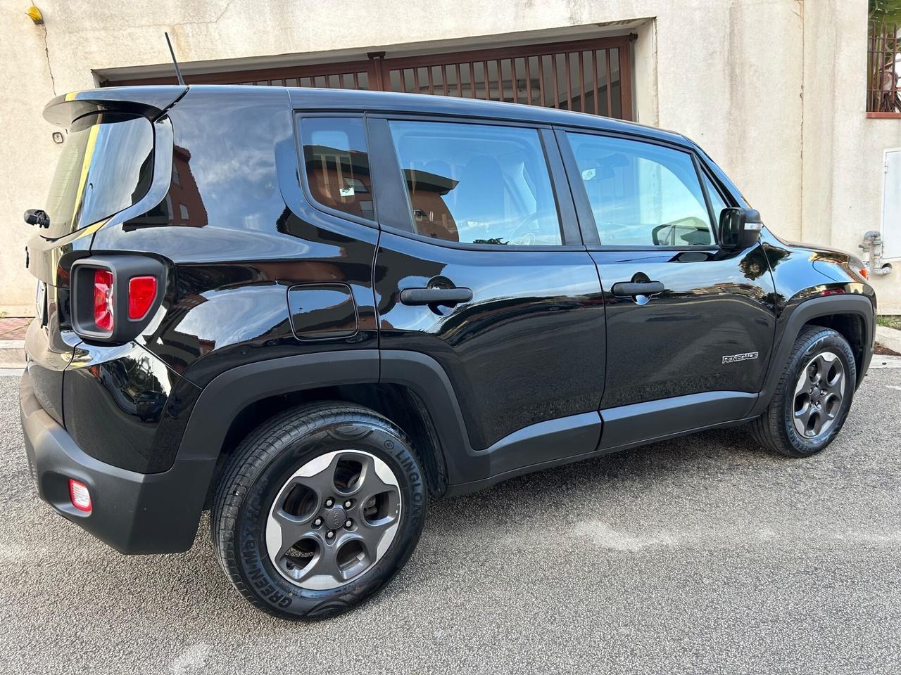 Jeep Renegade 1.6 Mjt Sport ideale per neo patenta