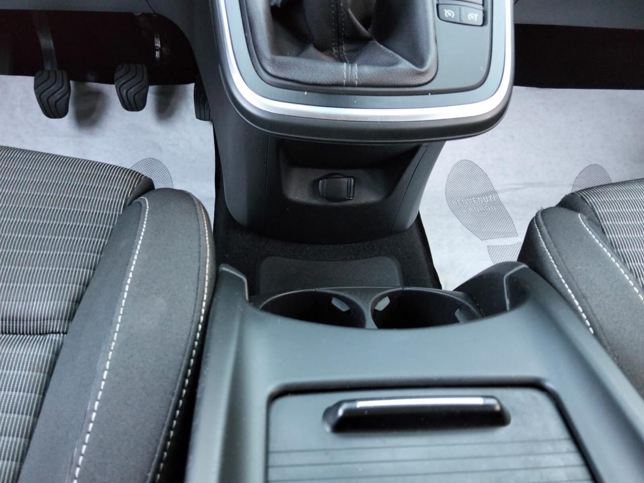 Renault Scenic Blue dCi 120 CV Initiale Paris*Navi*Camera