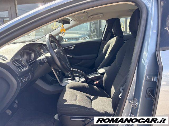 VOLVO V40 D2 Kinetic