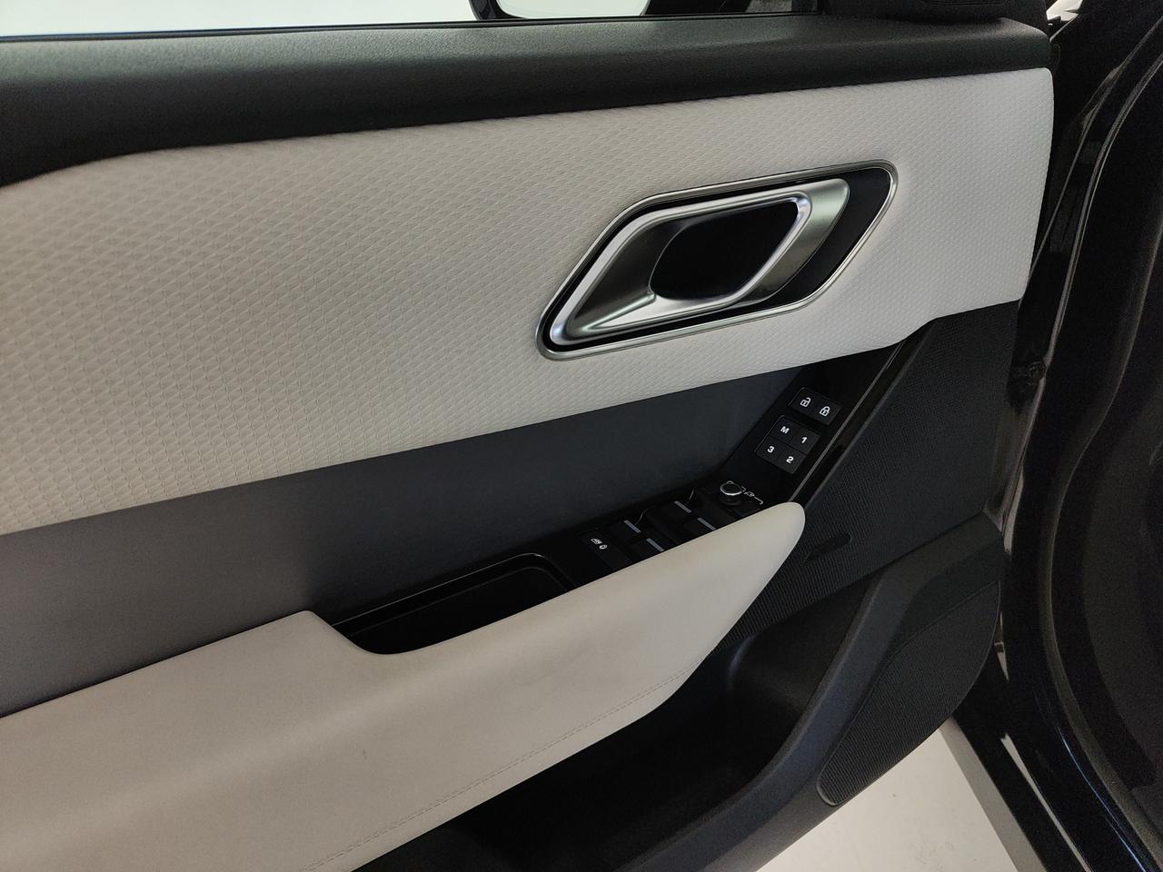 LAND ROVER Range Rover Velar 2.0d i4 mhev SE 4wd 204cv auto