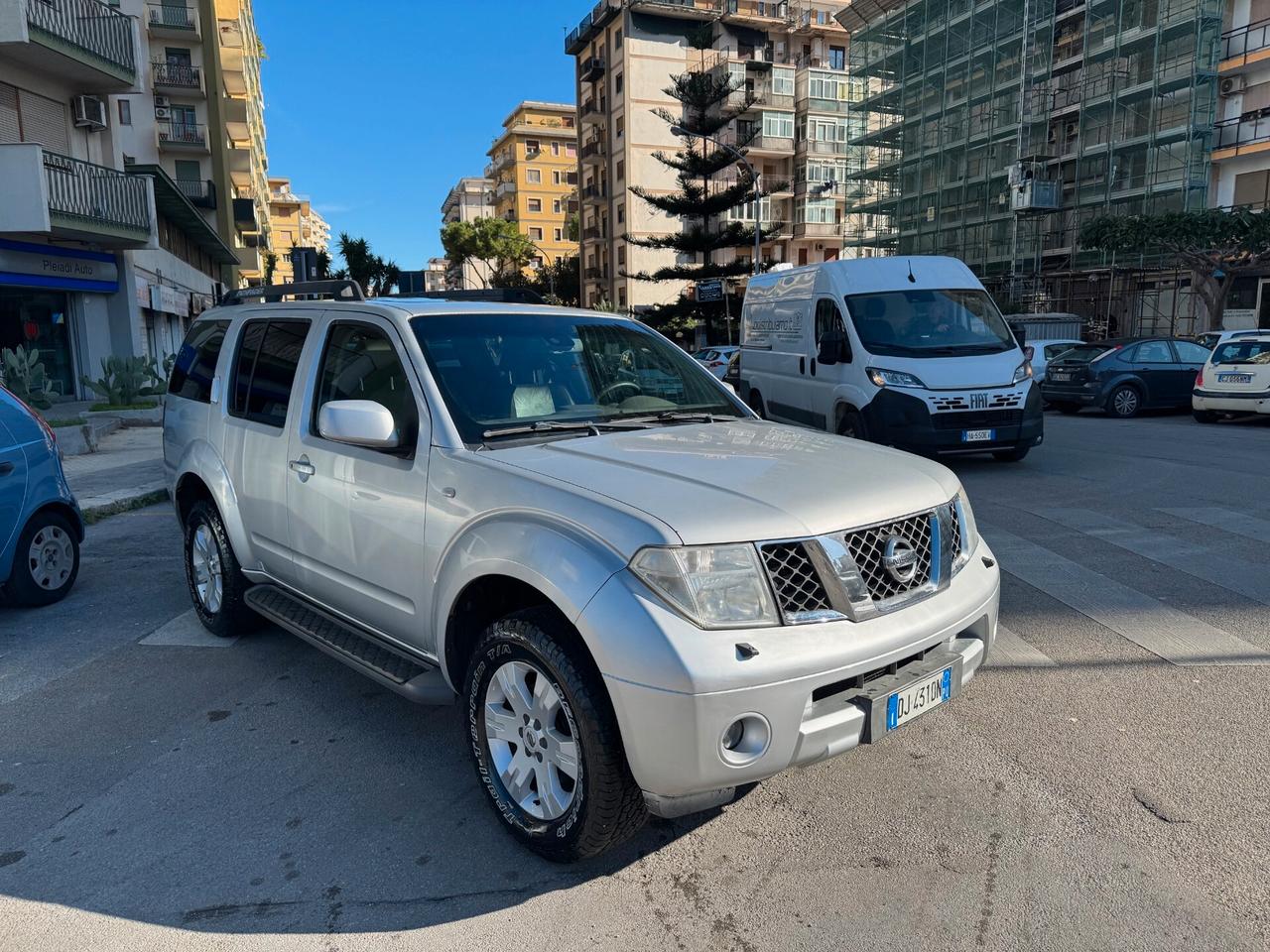 Nissan Pathfinder 2.5 td 170cv 4x4